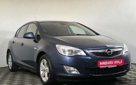 Opel Astra J, 2010 год, 700 000 рублей, 3 фотография