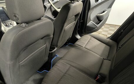 Opel Astra J, 2010 год, 700 000 рублей, 11 фотография