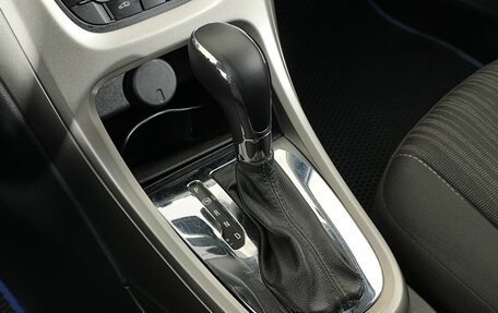 Opel Astra J, 2010 год, 700 000 рублей, 16 фотография