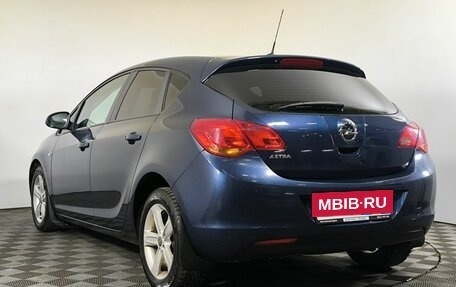 Opel Astra J, 2010 год, 700 000 рублей, 6 фотография