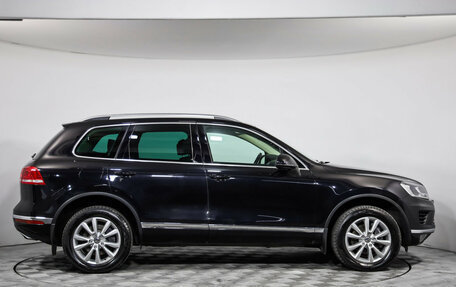 Volkswagen Touareg III, 2015 год, 2 899 000 рублей, 4 фотография