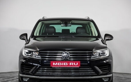 Volkswagen Touareg III, 2015 год, 2 899 000 рублей, 2 фотография