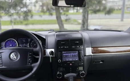 Volkswagen Touareg III, 2007 год, 1 350 000 рублей, 11 фотография