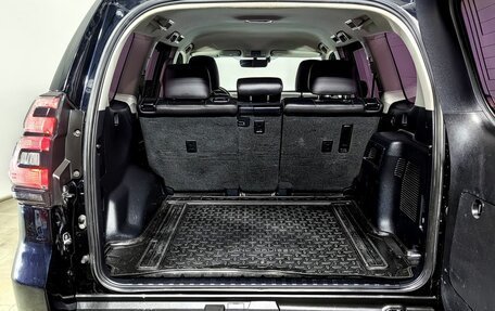 Toyota Land Cruiser Prado 150 рестайлинг 2, 2020 год, 5 200 000 рублей, 9 фотография