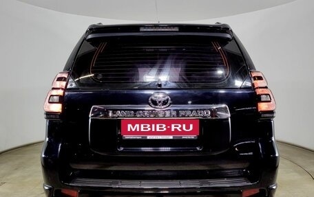 Toyota Land Cruiser Prado 150 рестайлинг 2, 2020 год, 5 200 000 рублей, 6 фотография