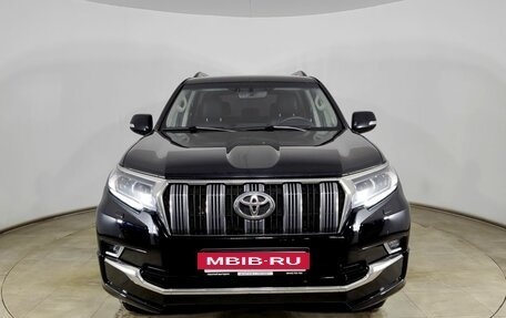 Toyota Land Cruiser Prado 150 рестайлинг 2, 2020 год, 5 200 000 рублей, 2 фотография