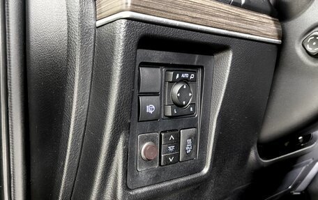 Toyota Land Cruiser Prado 150 рестайлинг 2, 2020 год, 5 200 000 рублей, 18 фотография