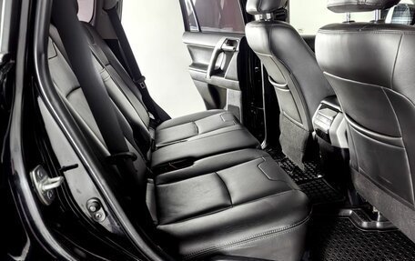 Toyota Land Cruiser Prado 150 рестайлинг 2, 2020 год, 5 200 000 рублей, 16 фотография