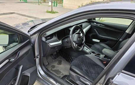 Skoda Octavia IV, 2021 год, 2 000 000 рублей, 1 фотография