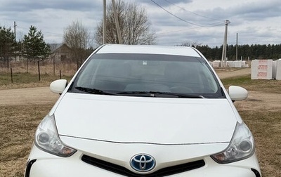 Toyota Prius v (+) I (ZVW40/41) рестайлинг, 2015 год, 2 000 000 рублей, 1 фотография