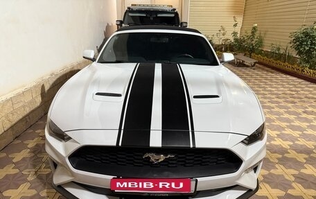 Ford Mustang VI рестайлинг, 2020 год, 2 750 000 рублей, 11 фотография