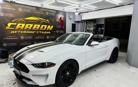 Ford Mustang VI рестайлинг, 2020 год, 2 750 000 рублей, 24 фотография