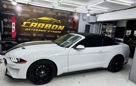 Ford Mustang VI рестайлинг, 2020 год, 2 750 000 рублей, 21 фотография