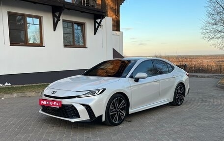 Toyota Camry, 2024 год, 3 799 000 рублей, 2 фотография