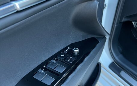 Toyota Camry, 2024 год, 3 799 000 рублей, 12 фотография