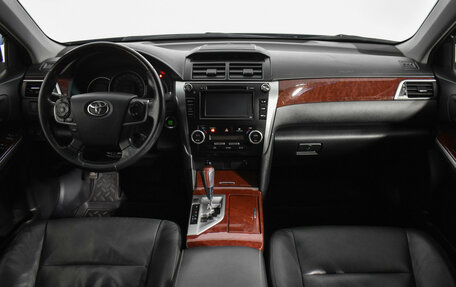 Toyota Camry, 2012 год, 1 485 000 рублей, 13 фотография