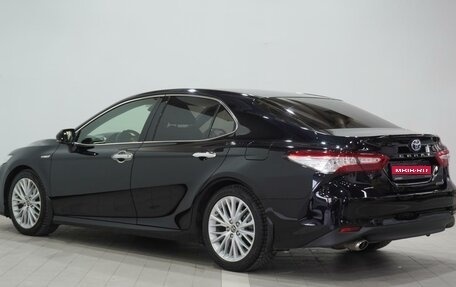 Toyota Camry, 2018 год, 2 700 000 рублей, 11 фотография