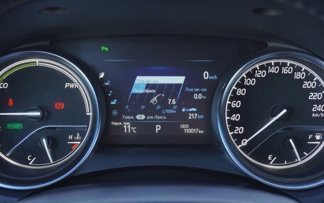 Toyota Camry, 2018 год, 2 700 000 рублей, 23 фотография