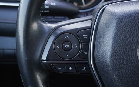 Toyota Camry, 2018 год, 2 700 000 рублей, 21 фотография