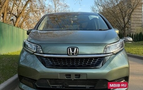 Honda Freed II, 2021 год, 2 050 000 рублей, 2 фотография