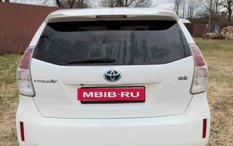 Toyota Prius v (+) I (ZVW40/41) рестайлинг, 2015 год, 2 000 000 рублей, 4 фотография