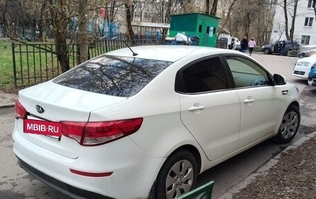 KIA Rio III рестайлинг, 2015 год, 720 000 рублей, 2 фотография