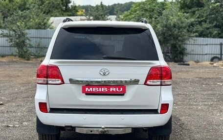 Toyota Land Cruiser 200, 2011 год, 3 650 000 рублей, 2 фотография