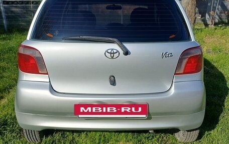 Toyota Vitz, 2001 год, 350 000 рублей, 9 фотография