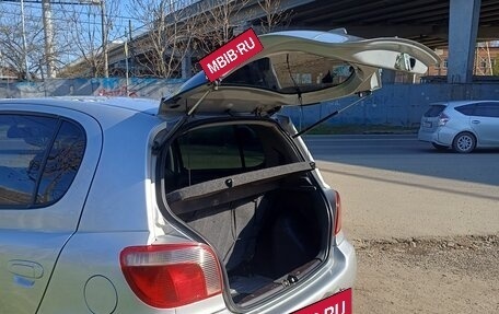 Toyota Vitz, 2001 год, 350 000 рублей, 12 фотография