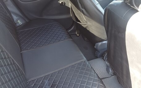 Toyota Vitz, 2001 год, 350 000 рублей, 31 фотография