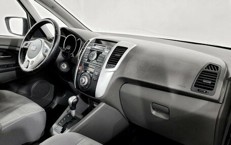 KIA Venga I, 2011 год, 870 000 рублей, 10 фотография