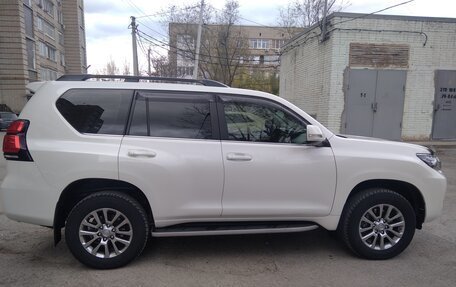 Toyota Land Cruiser Prado 150 рестайлинг 2, 2017 год, 5 500 000 рублей, 6 фотография