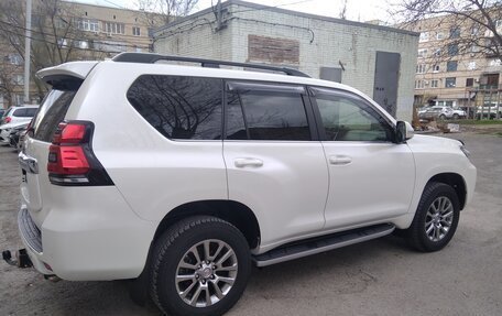 Toyota Land Cruiser Prado 150 рестайлинг 2, 2017 год, 5 500 000 рублей, 5 фотография