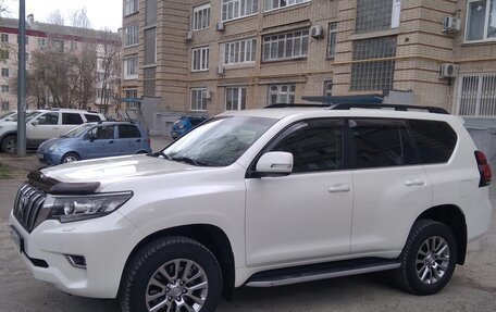 Toyota Land Cruiser Prado 150 рестайлинг 2, 2017 год, 5 500 000 рублей, 3 фотография