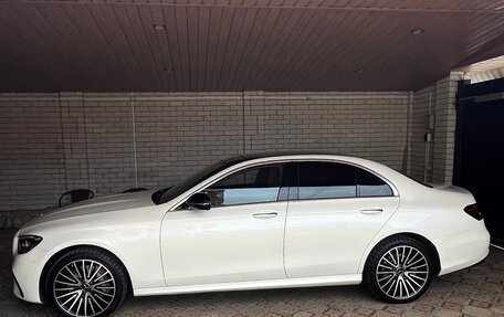 Mercedes-Benz E-Класс, 2021 год, 4 850 000 рублей, 7 фотография