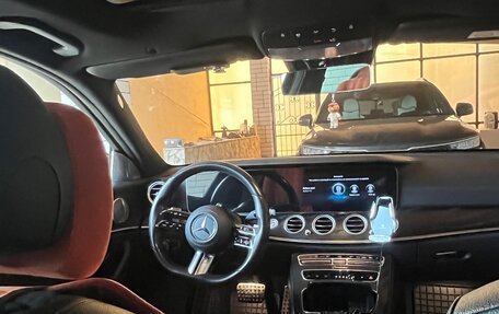 Mercedes-Benz E-Класс, 2021 год, 4 850 000 рублей, 14 фотография