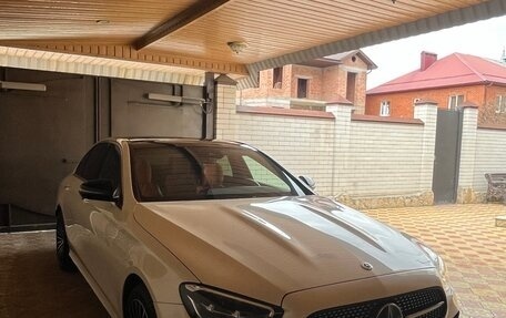 Mercedes-Benz E-Класс, 2021 год, 4 850 000 рублей, 9 фотография