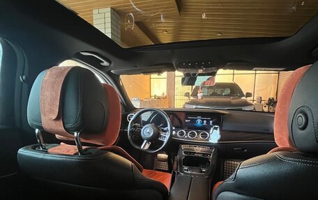 Mercedes-Benz E-Класс, 2021 год, 4 850 000 рублей, 15 фотография