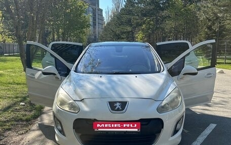 Peugeot 308 II, 2011 год, 520 000 рублей, 2 фотография