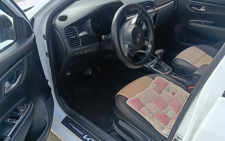 KIA Rio IV, 2017 год, 800 000 рублей, 4 фотография