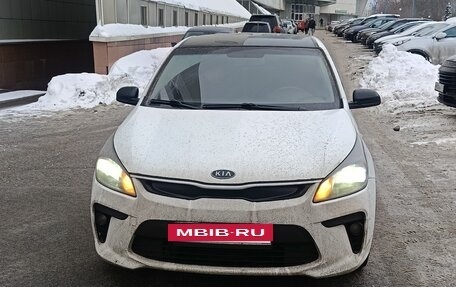 KIA Rio IV, 2017 год, 800 000 рублей, 14 фотография