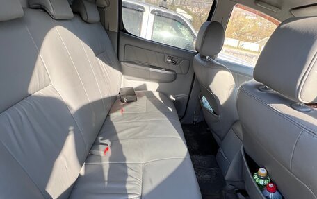 Toyota Hilux VII, 2010 год, 3 000 000 рублей, 4 фотография