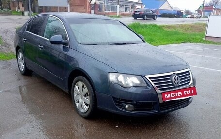 Volkswagen Passat B6, 2005 год, 525 000 рублей, 3 фотография
