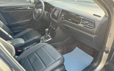 Volkswagen T-Roc I, 2023 год, 1 670 000 рублей, 12 фотография