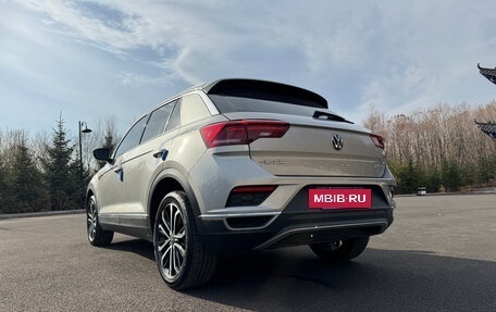 Volkswagen T-Roc I, 2023 год, 1 670 000 рублей, 8 фотография