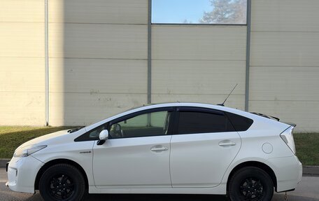 Toyota Prius, 2011 год, 975 000 рублей, 5 фотография