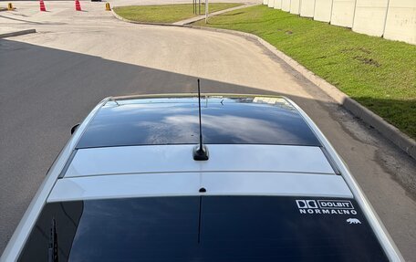 Toyota Prius, 2011 год, 975 000 рублей, 10 фотография