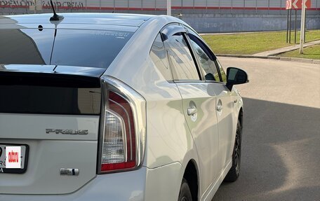 Toyota Prius, 2011 год, 975 000 рублей, 8 фотография