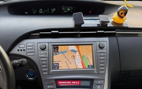 Toyota Prius, 2011 год, 975 000 рублей, 14 фотография