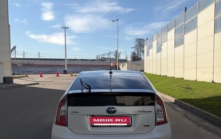 Toyota Prius, 2011 год, 975 000 рублей, 7 фотография